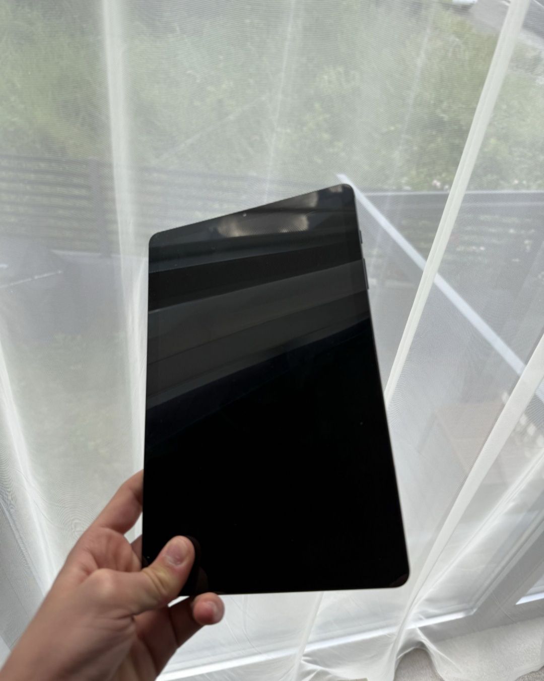 Samsung tab s6 lite 4gb ram в отлично състояние може и бартер