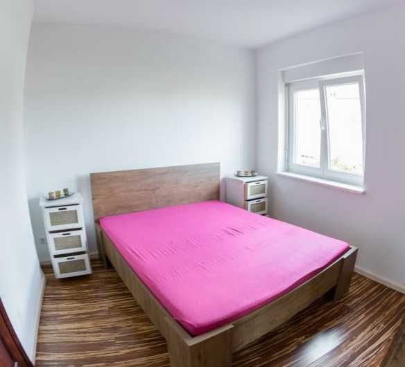 Дава се под наем Двустаен апартамент в Пловдив, Център - 43 кв.м за 137.7 € - Снимка #2