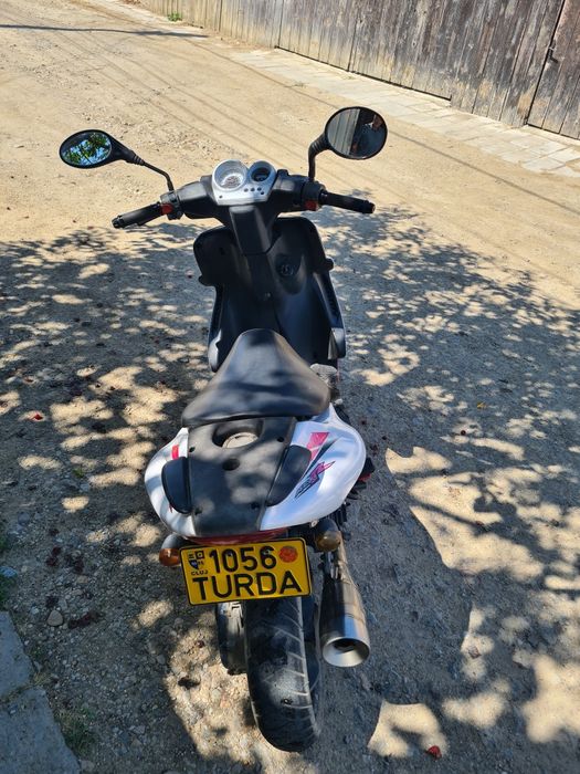 Vand scuter Yamaha Aerox