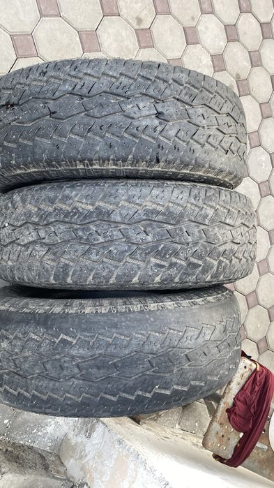 Продам шины 265/70-17 АТ для внедорожника