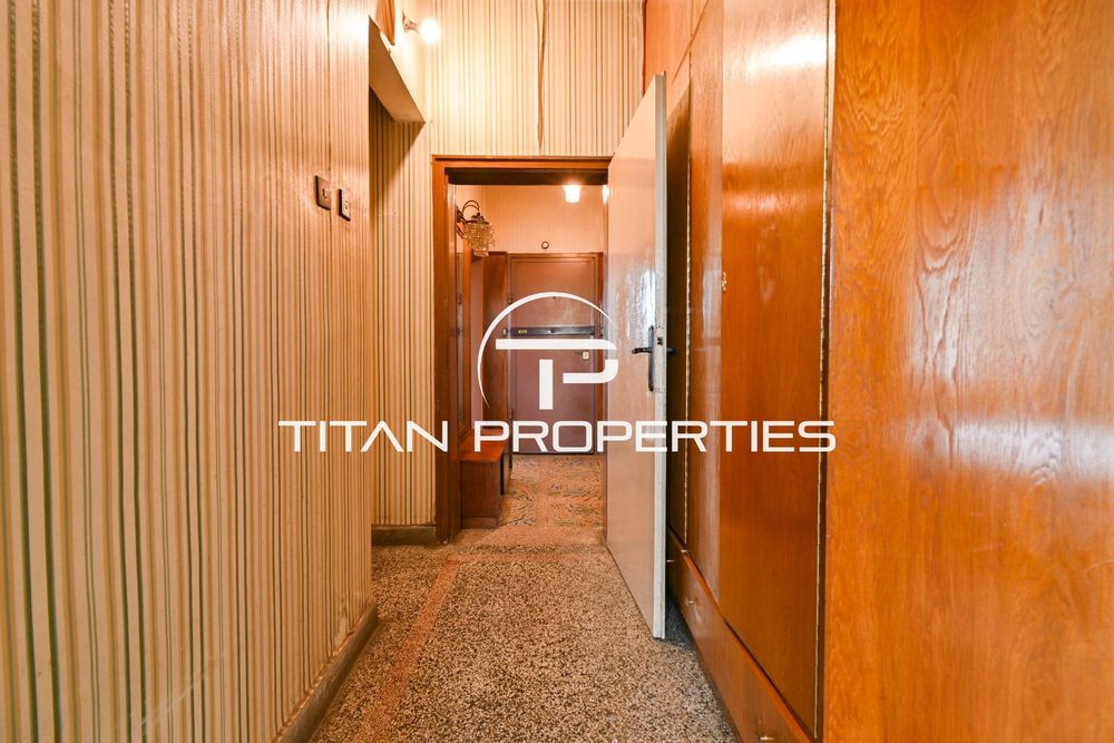 Продава се Четиристаен апартамент в София, Оборище - 150 кв.м за 3000 €/кв.м - Снимка #18