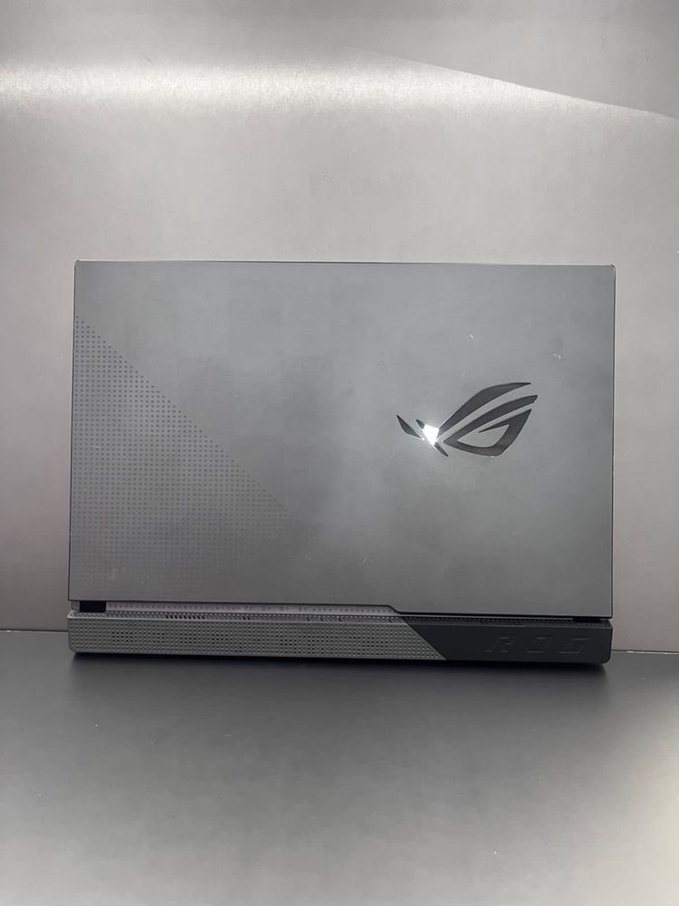 Asus rog strix G15 G513QM