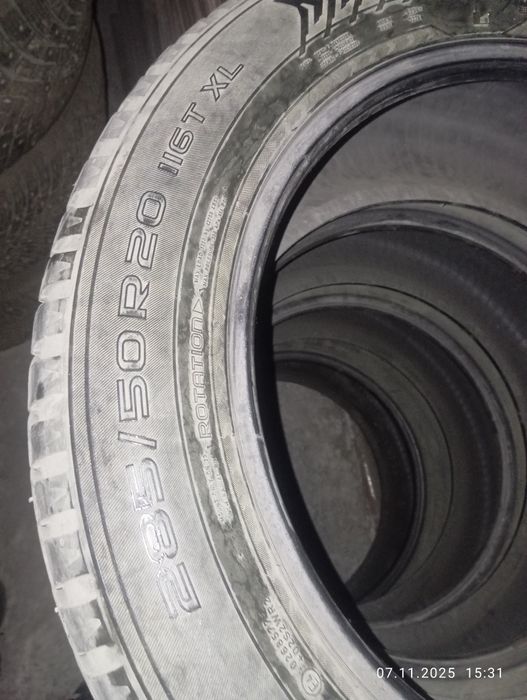 Продам зимний покрышки