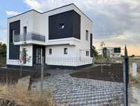 Casa de vanzare sau variante AUTO propietar