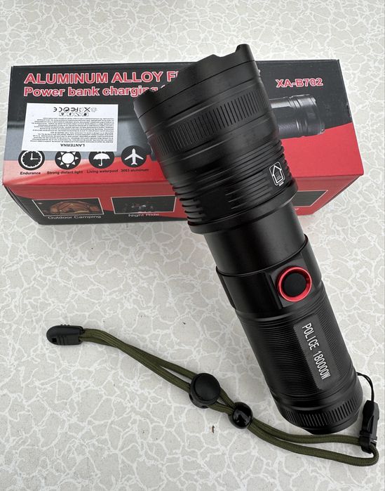 Lanterne profesionale raza lumina 1500 metri