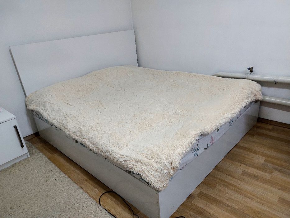 Продам  кровать, состояние новое