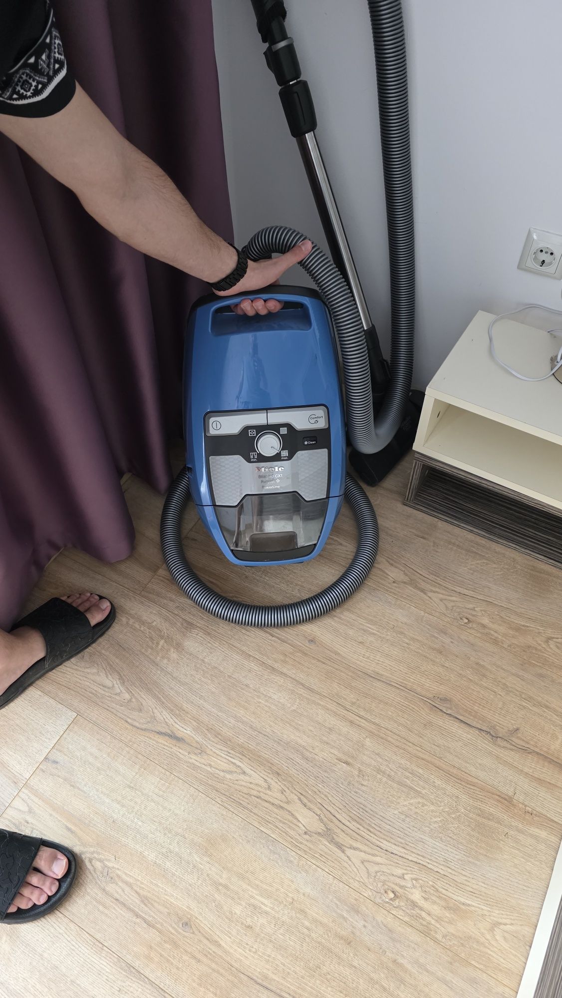 Прахосмукачка Miele Blizzard CX1