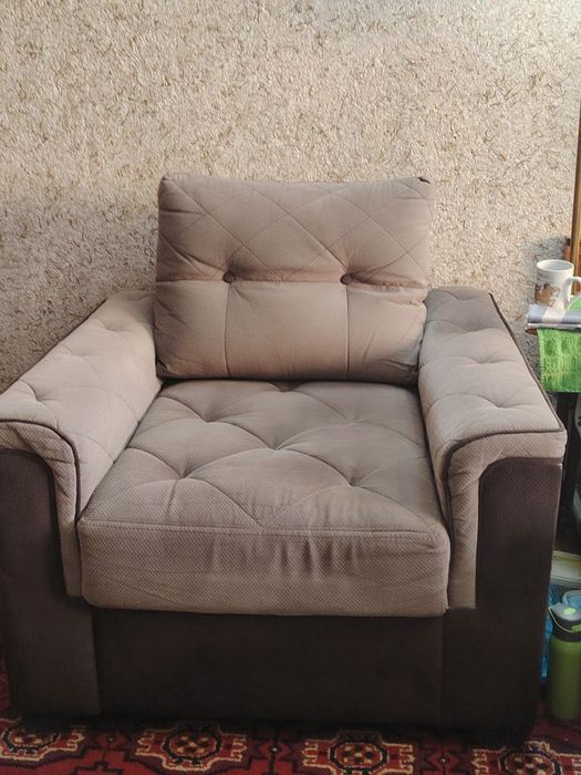 Продаётся кресло