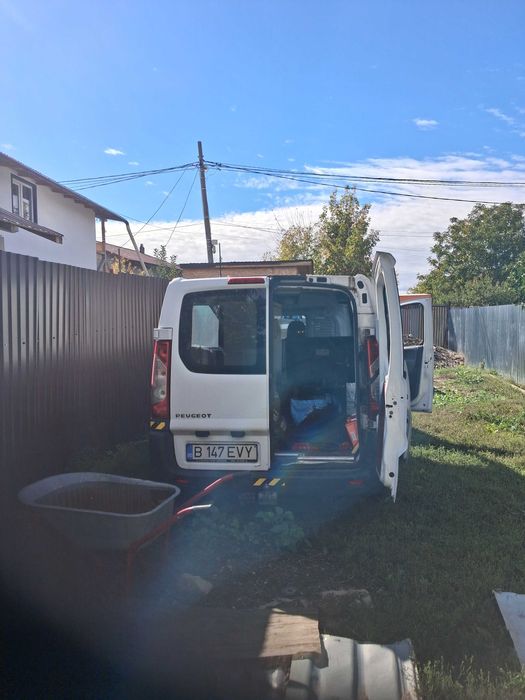 Peugeot Expert an fabricație 2009