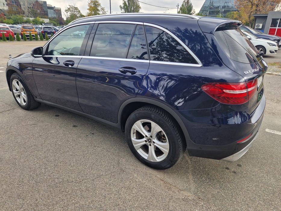 Merecedes-Benz GLC 250D 4Matic 204cp