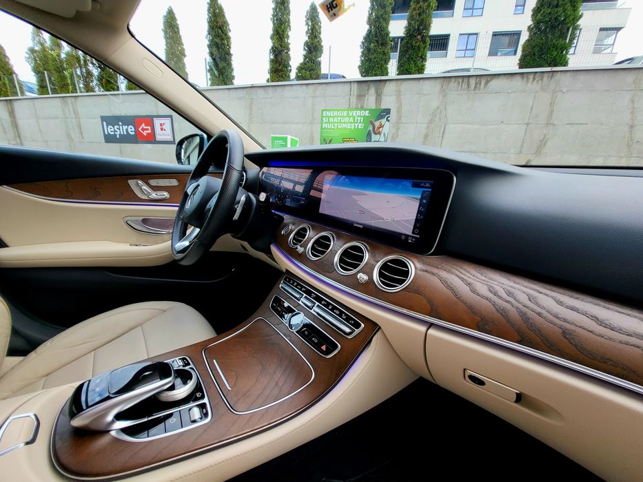 Mercedes E350d 4MATIC/140.000km/Panoramic/Distronic Plus/Soft Close