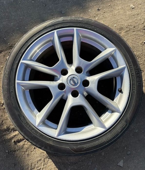 Шины R18 , 45, 225 титан и летний покрышки