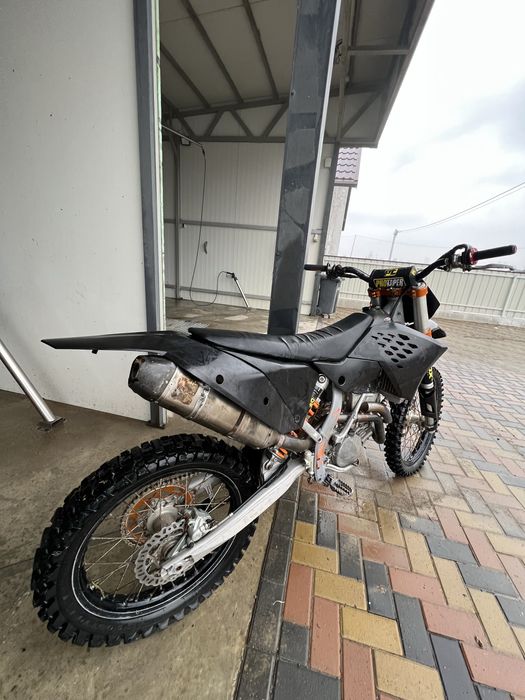 ktm full cross 250 4t.