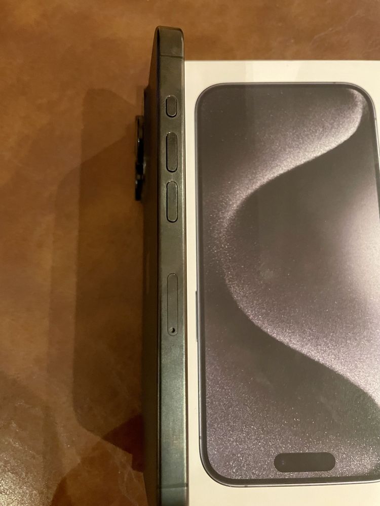 Гаранционен Iphone 15 Pro 128GB  90% батерия