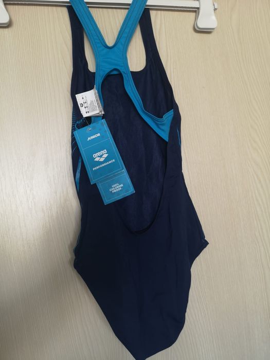 Costum nou  piscina baie  Arena Performance Junior