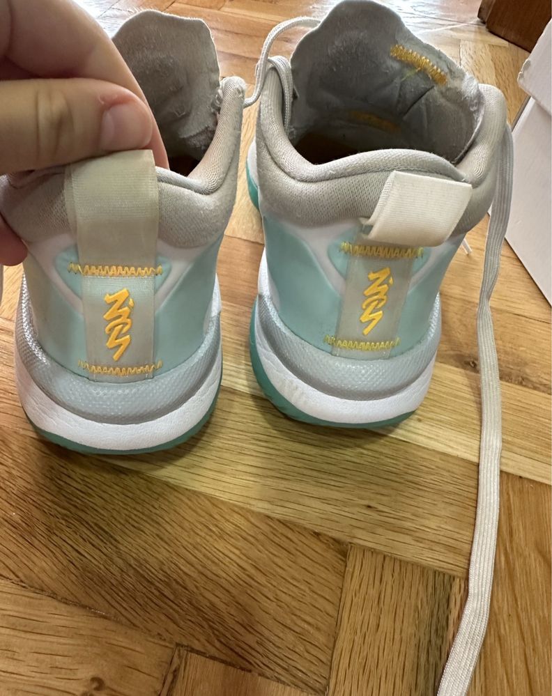 Баскетболни обувки, Nike Jordan Zion 1, 38