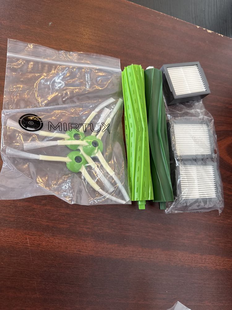 Aspirator robot Roomba Combo j5