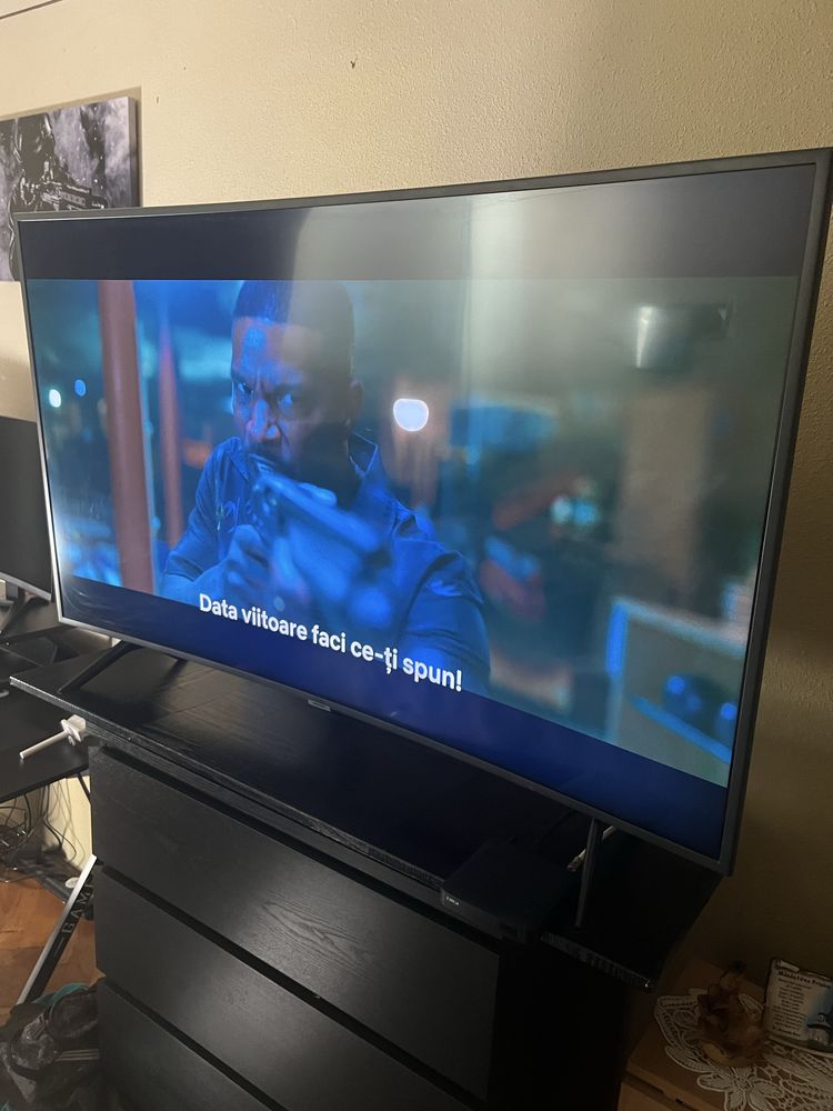 Samsung Smart TV curbat 4k UHD