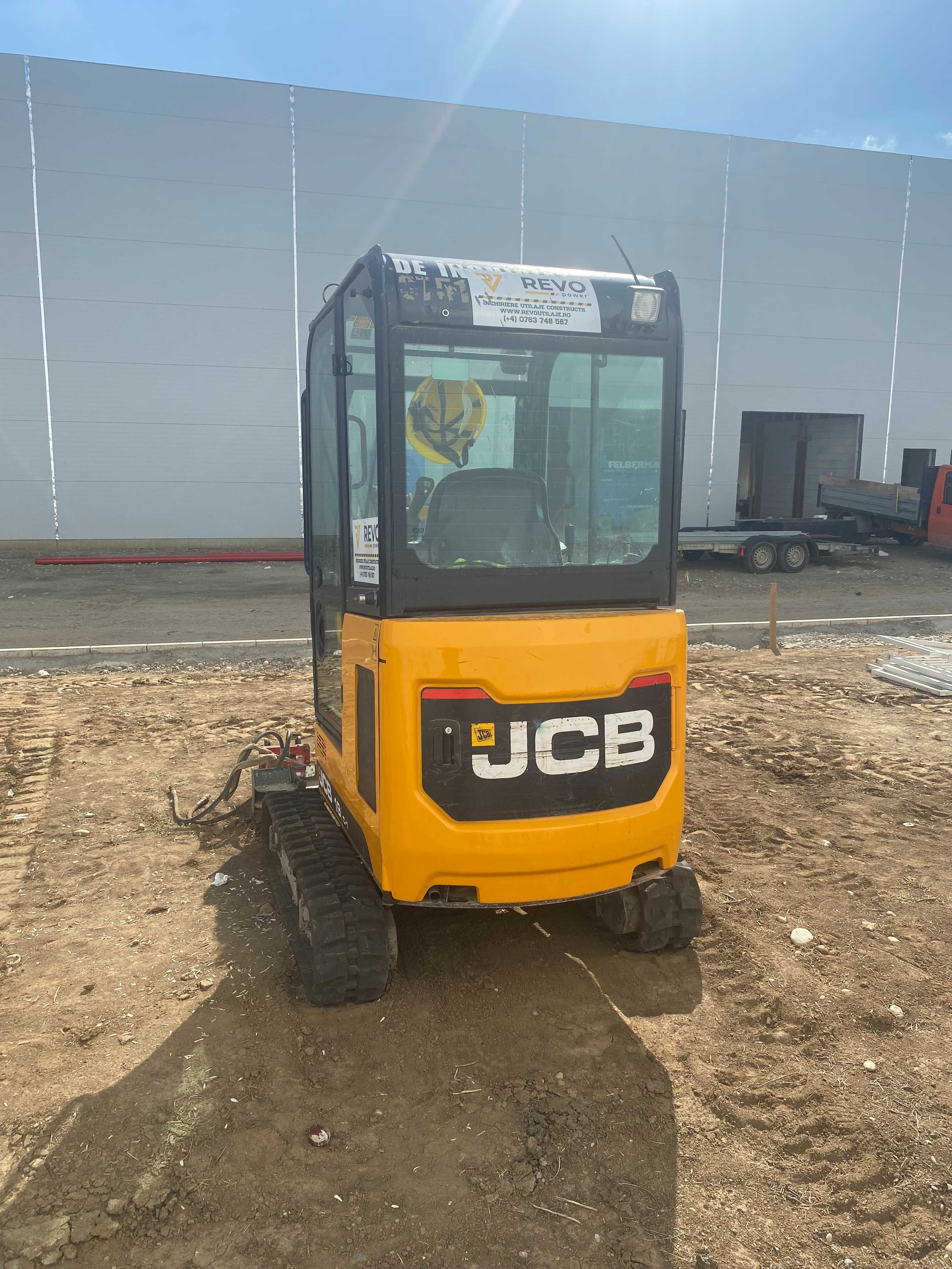 Vand Mini Excavator JCB 19C 2 Tone 2019 stare excelenta