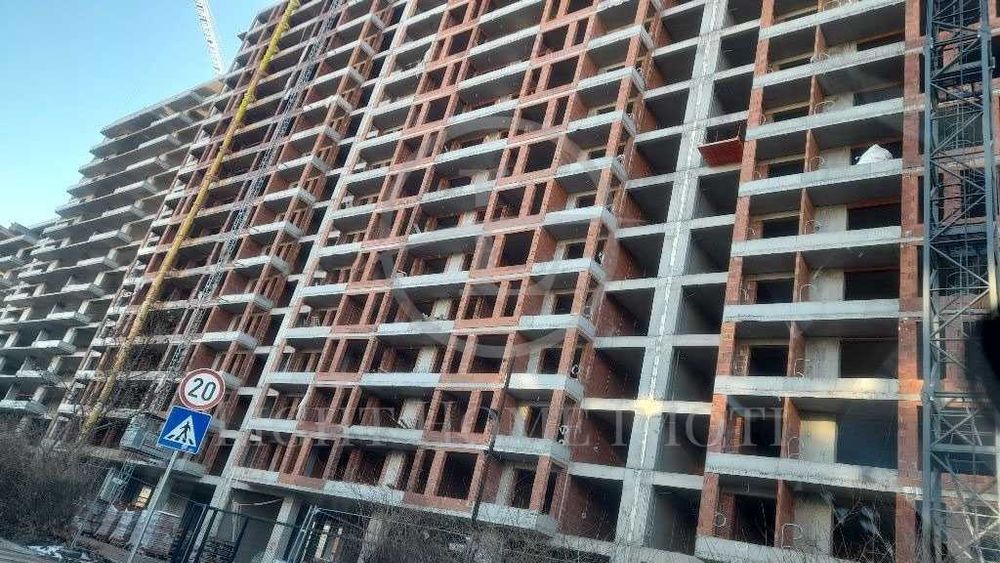 Продава се Двустаен апартамент в Пловдив, Тракия - 65 кв.м за 1303 €/кв.м - Снимка #1