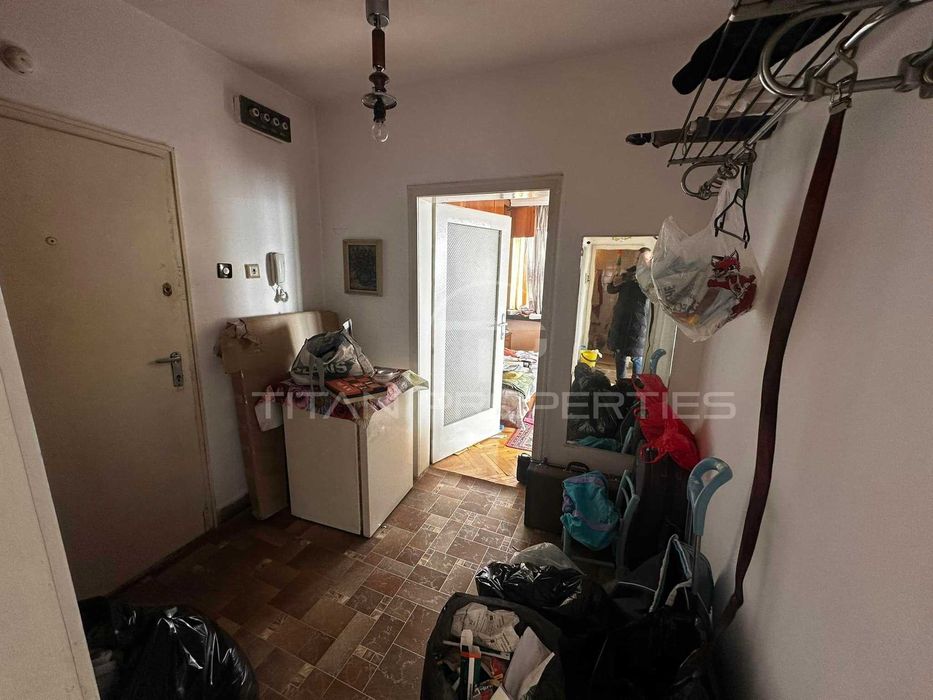 Продава се Двустаен апартамент в Пловдив, Център - 69 кв.м за 1774 €/кв.м - Снимка #2