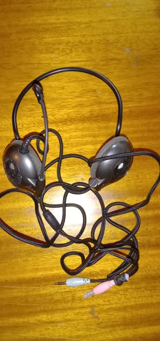 Наушники,новые 1000тг