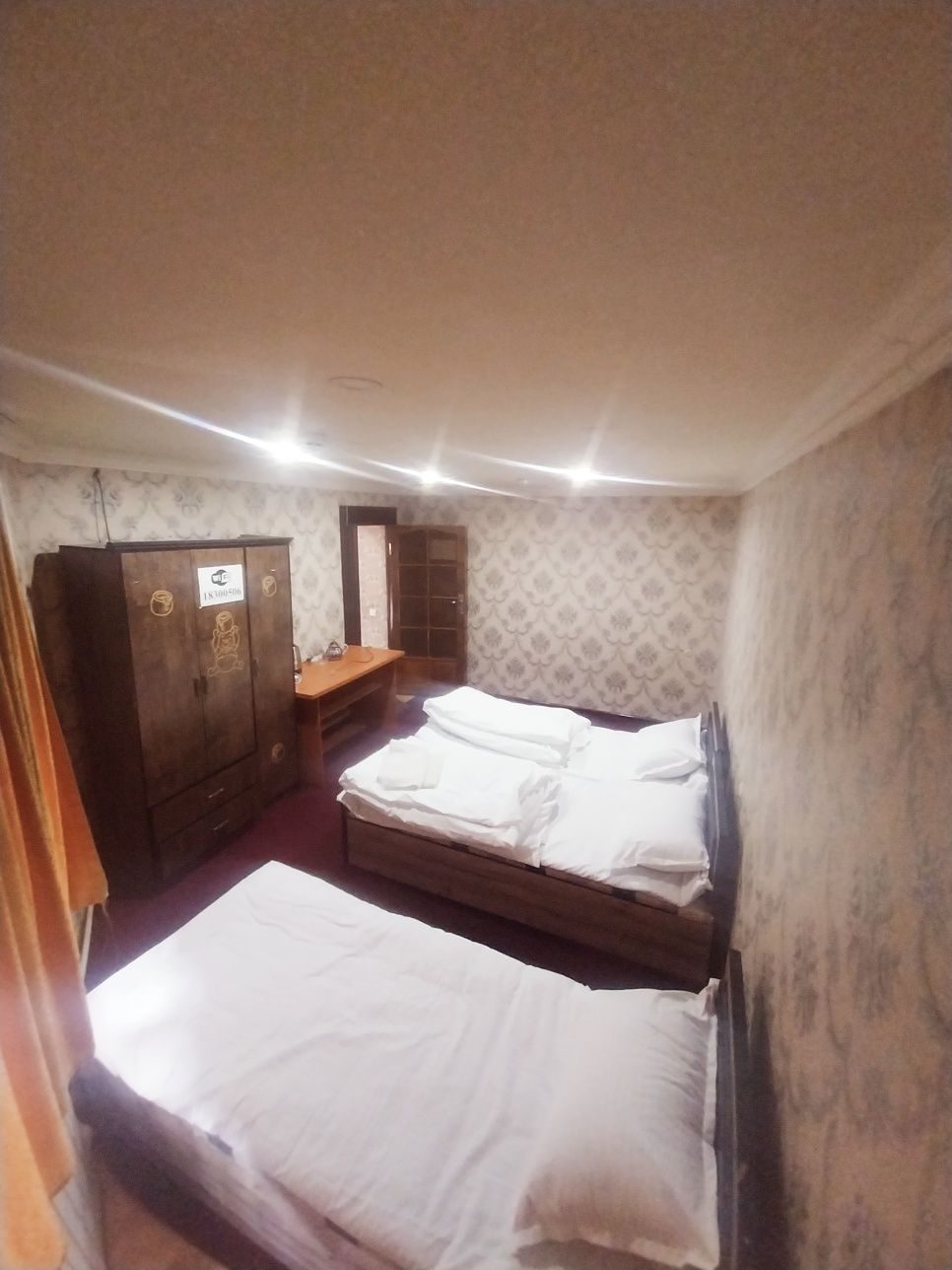 Bez zaks !!! hotel mehmonhona