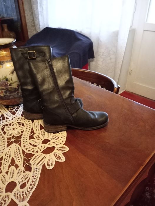 Cizme de piele , mărimea 36
