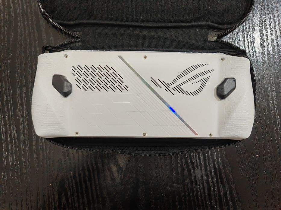 Vând rog ally z1 extreme 1tb modata