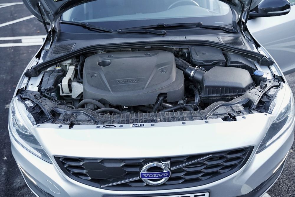 VOLVO V 60 cross country.E6