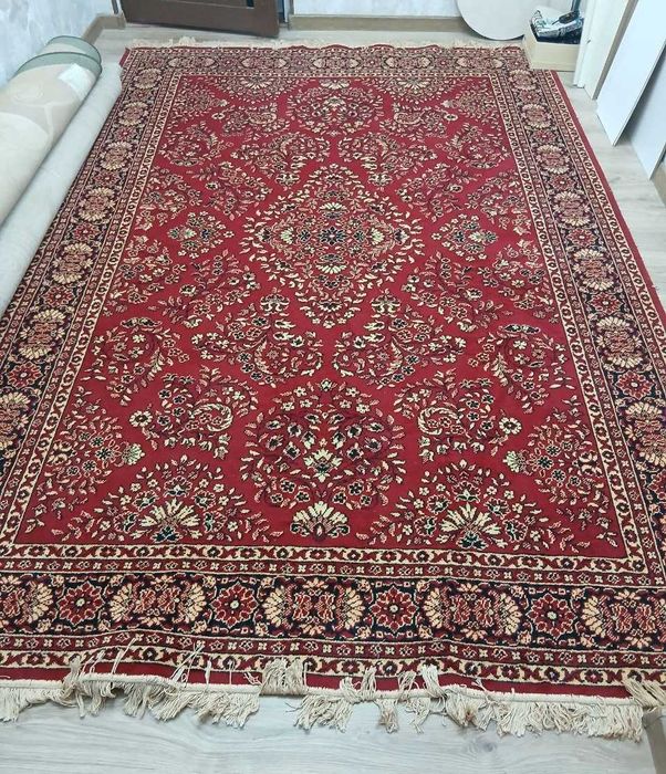 Бордовый шерстяной ковер 3 на 4