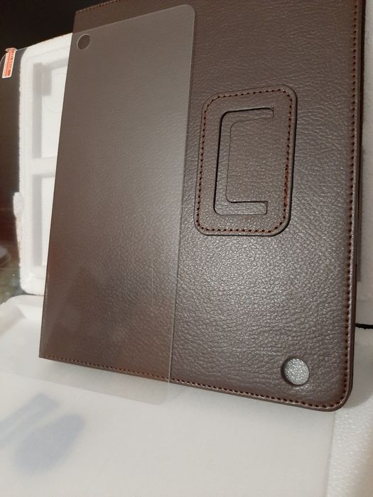 Калъф и протектор