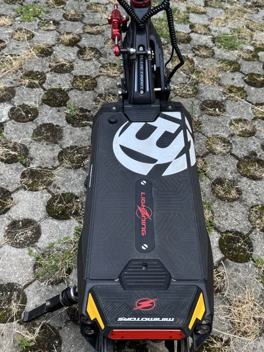 Ел. Тротинетка MiniMotors "Bluetran Lightning"