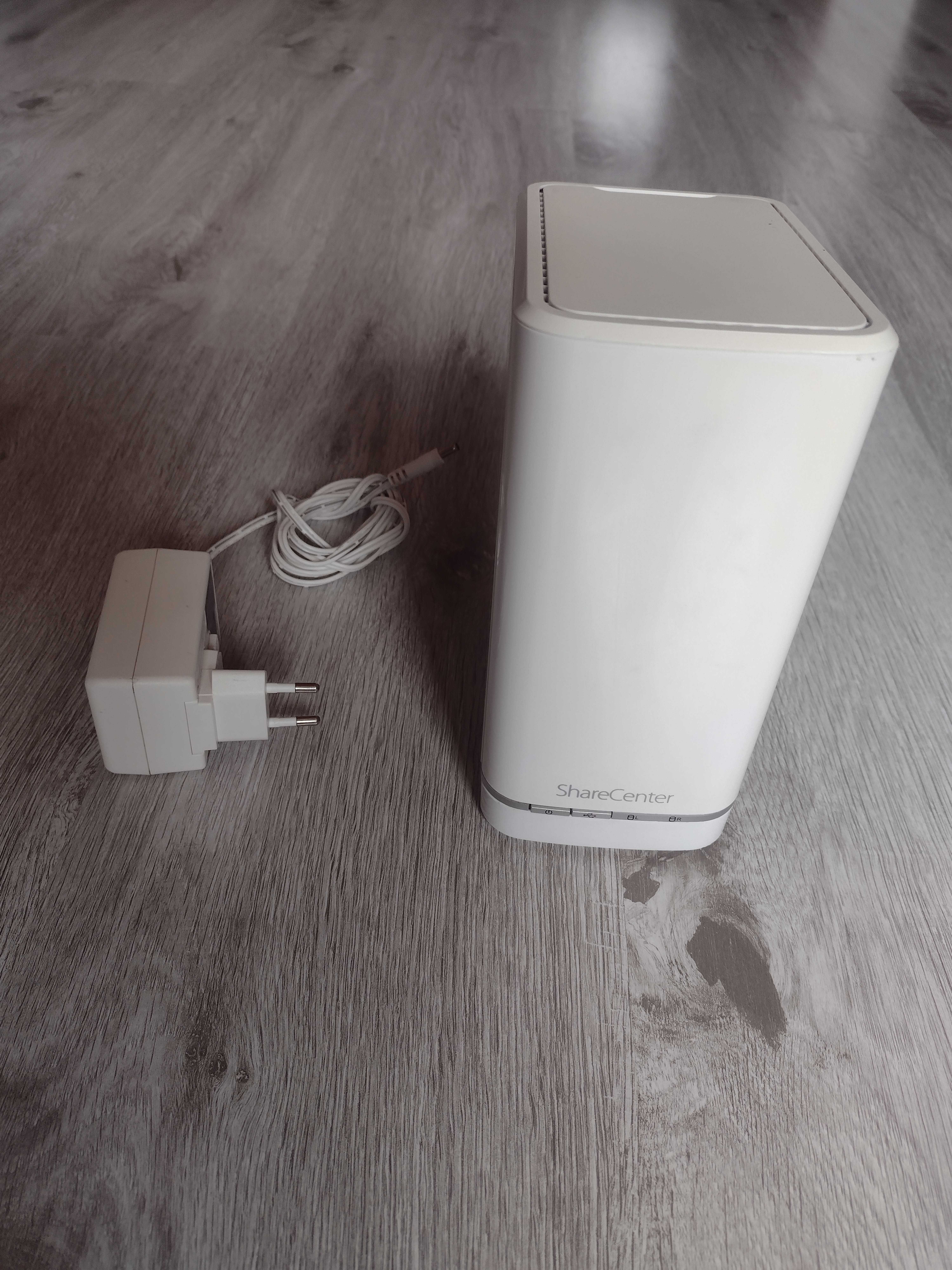 NAS D-link DNS-327L с 2 х 500GB HDD
