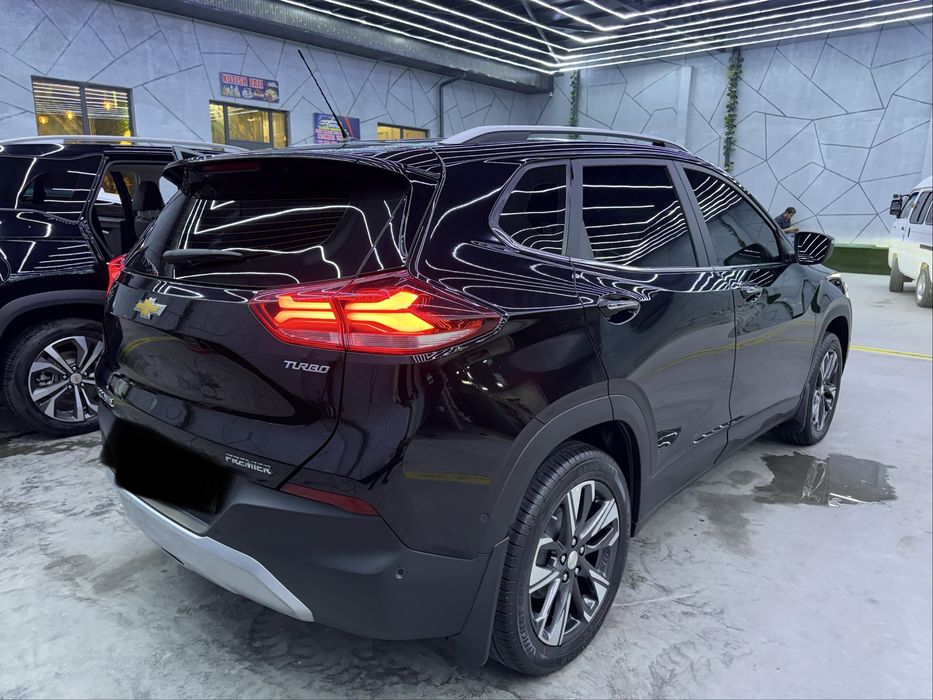 Tracker premier plus 2023