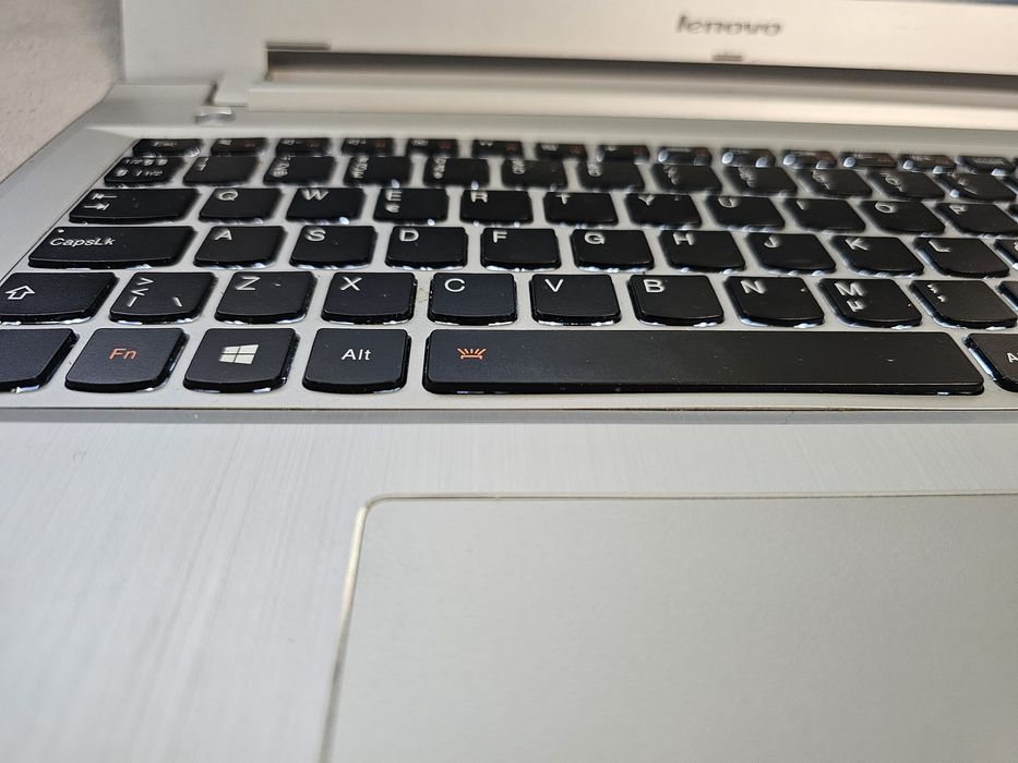 Laptop gaming Lenovo legion i5 ram 16Gb ddr4 video 4Gb ssd GTA CSGO