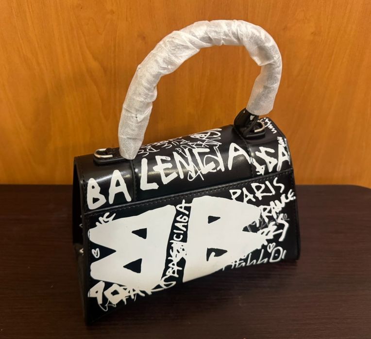 Чисто НОВА дамска чанта Balenciaga