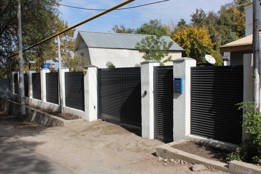 Современные заборы - жалюзи