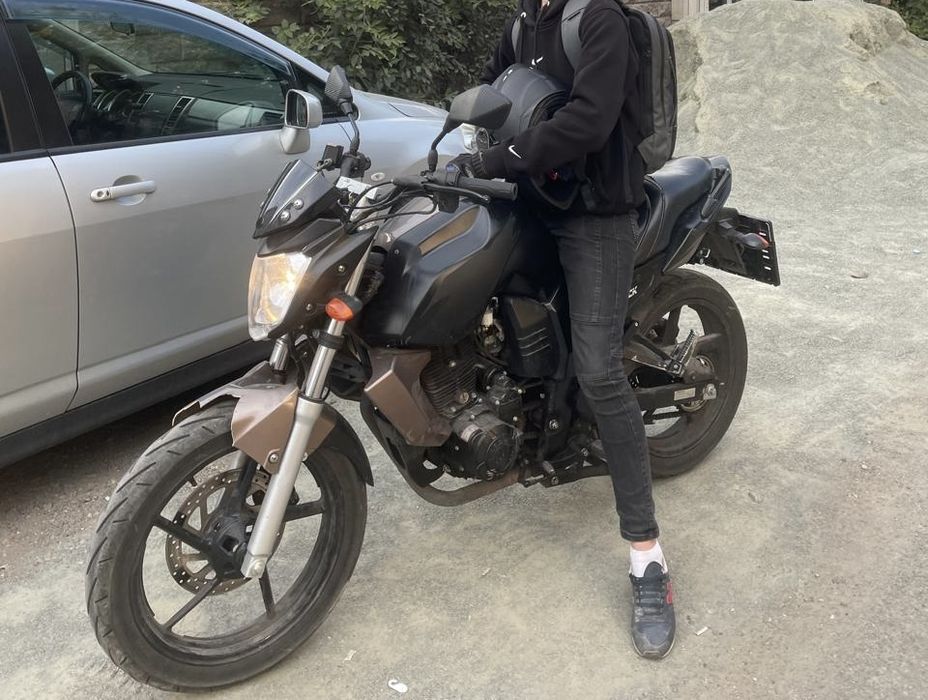 Продам мотоцикл RC250
