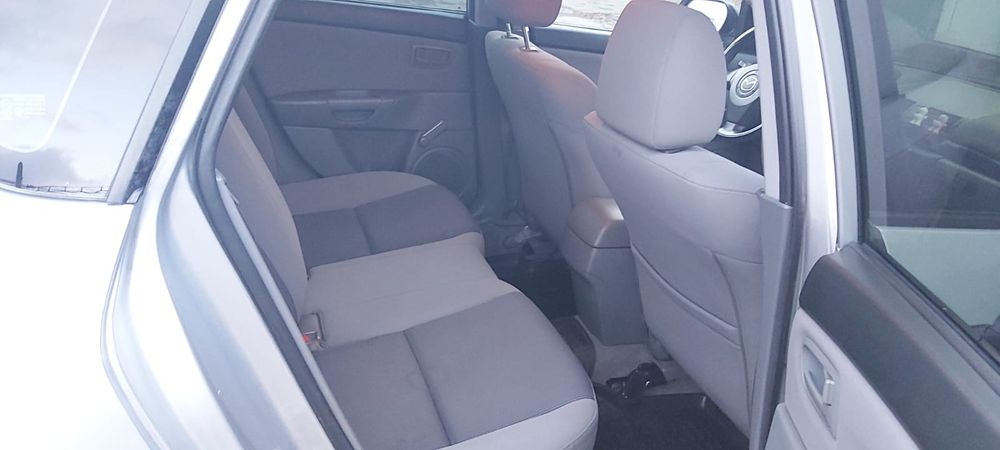 Vând mazda 3 2009