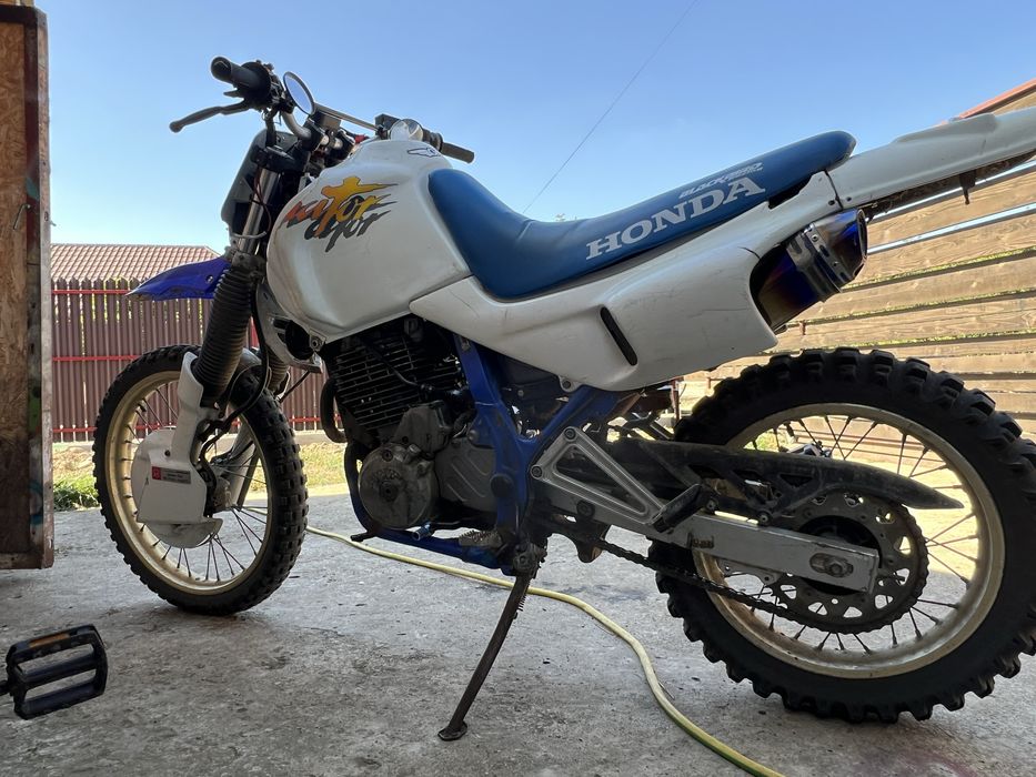 Honda Dominator nx650 cu fiscal.