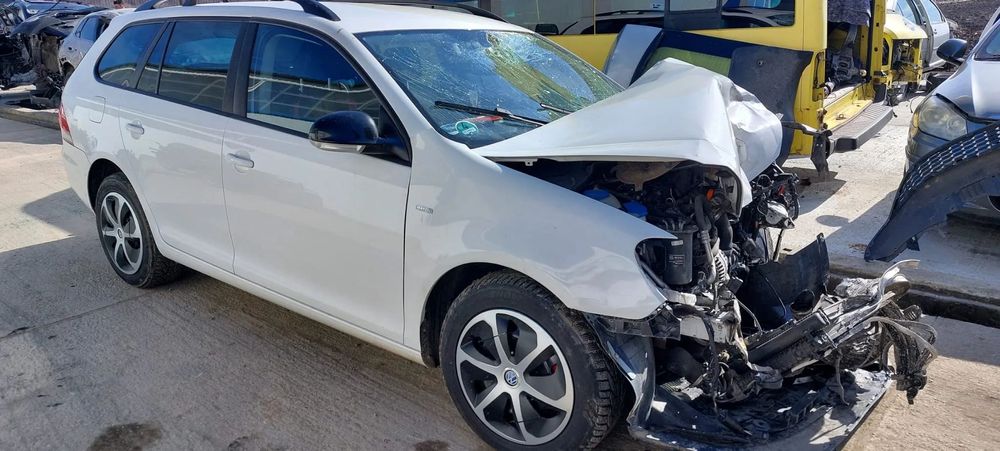 Dezmembrari Volkswagen Golf 6 Combi 1.6 TDI CAY