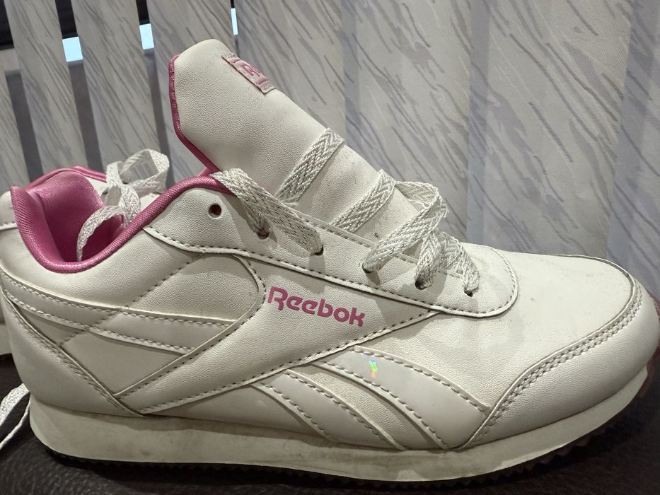 Reebok обувки, 35 номер