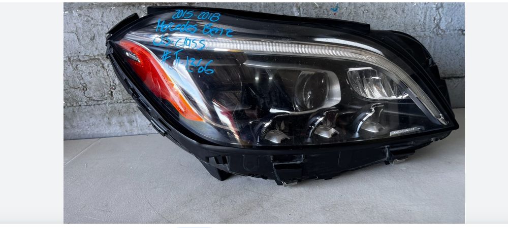 Фар за cls w 218
