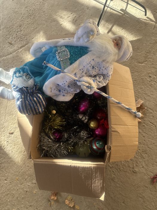 Продам елку 2 мптра