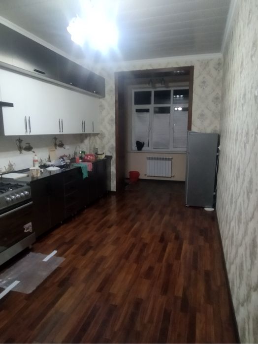 Sroshni Kvartira satiladi Bazar bette