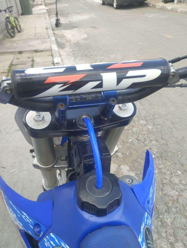 Yamaha WR-400-3.800лв
