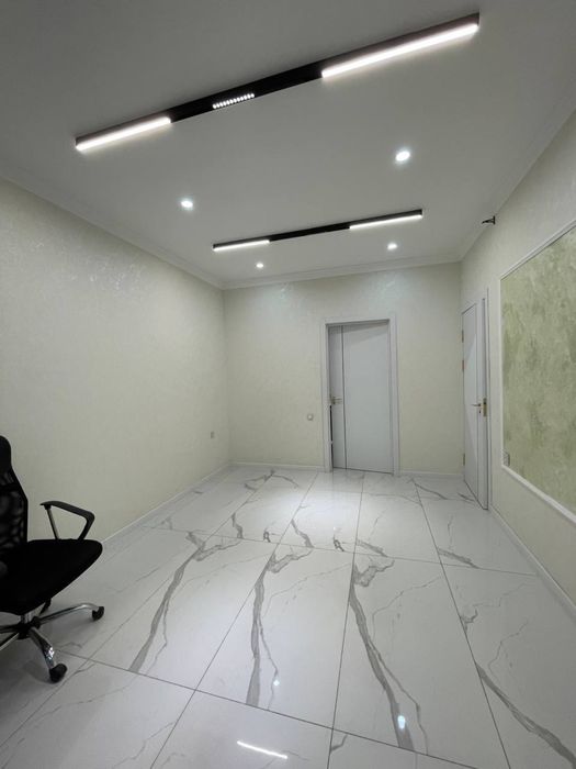 Продам Офис / Чилонзор-2 50м2 1-линия