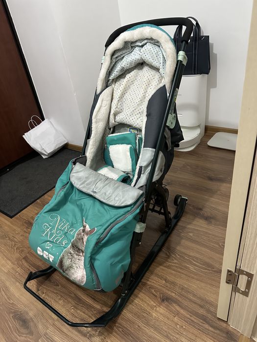 Зимняя коляска-санка