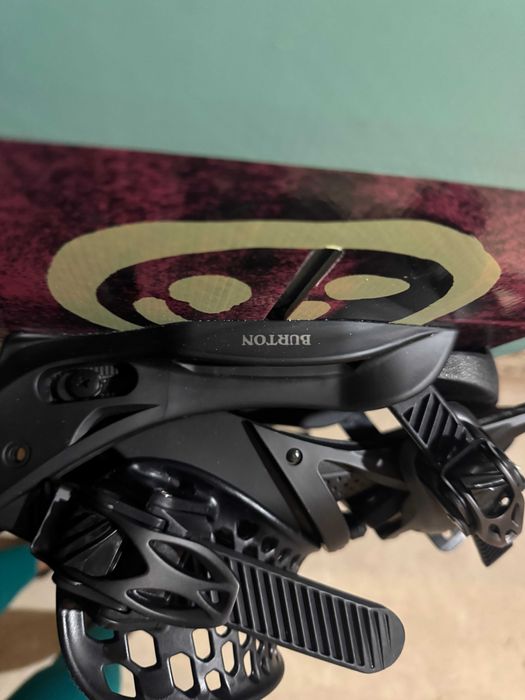 Сноуборд Burton Paramount Camber x Mona Lisa и автомати Lexa EST